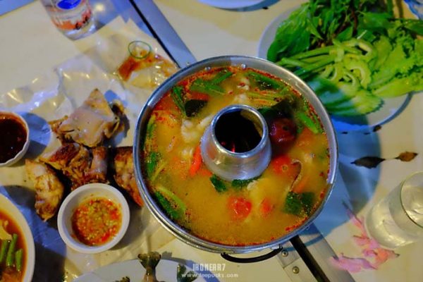 ริมคลองกุ้งเผา สกลนคร